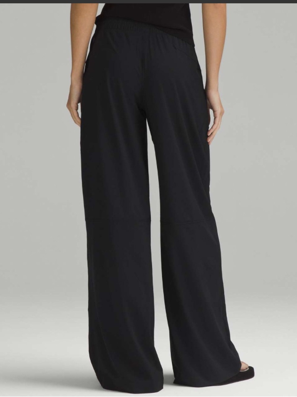 Lululemon Swift Wide-Leg Mia-Rise
Pant *Full Length
Black - Picture 3 of 13